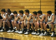 那不勒斯球员齐心协力，为取得胜利努力