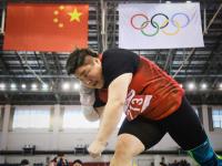 开云体育入口-英国铅球选手击败对手，一举夺金