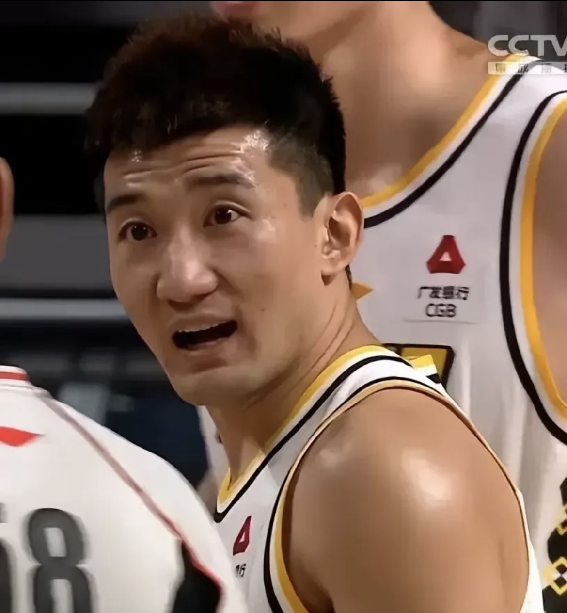 上海男篮连败难止，主教练寻求突破