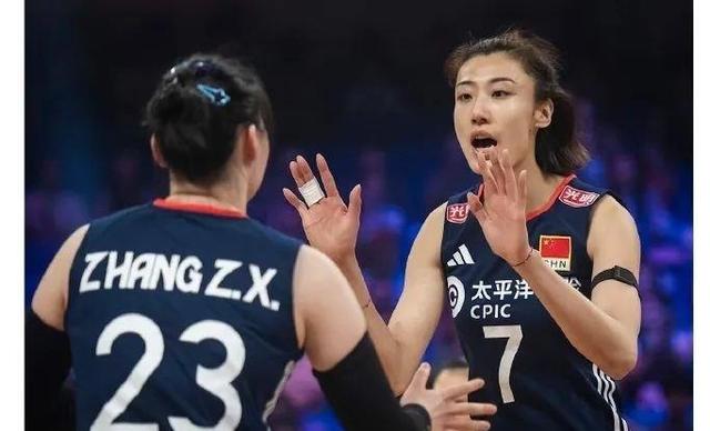 女排世联赛-中国3-1加拿大提前晋级总决赛!