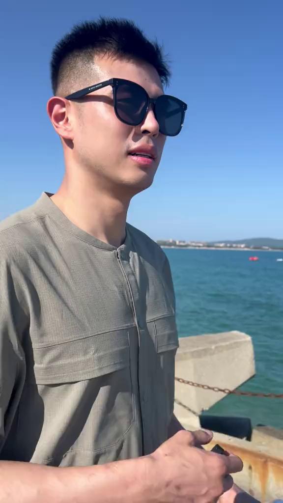 北京队球员方硕社媒更新休赛期日常：方贝儿历险记