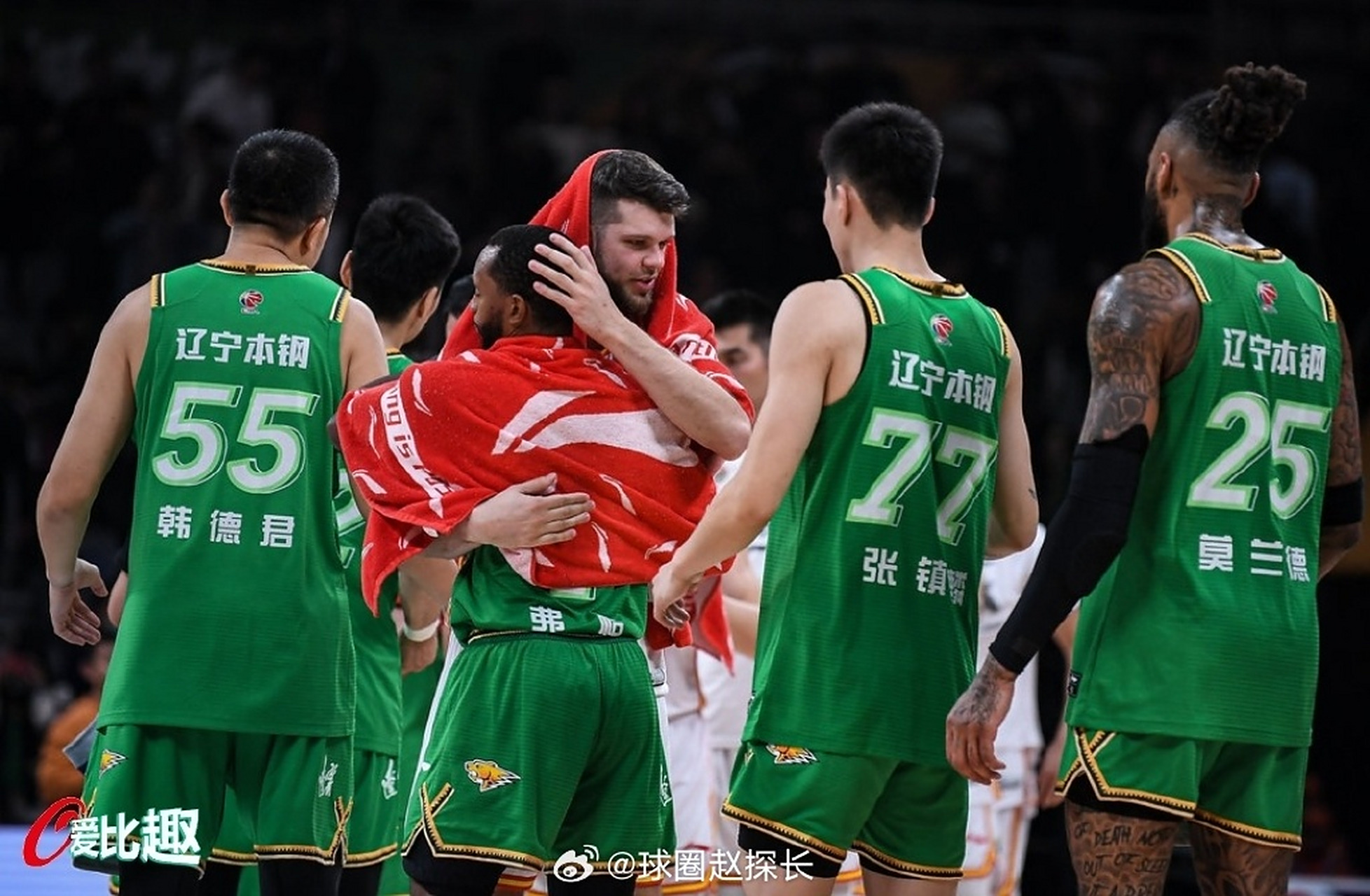 关于辽宁队在球场上取得胜利保持不败的信息